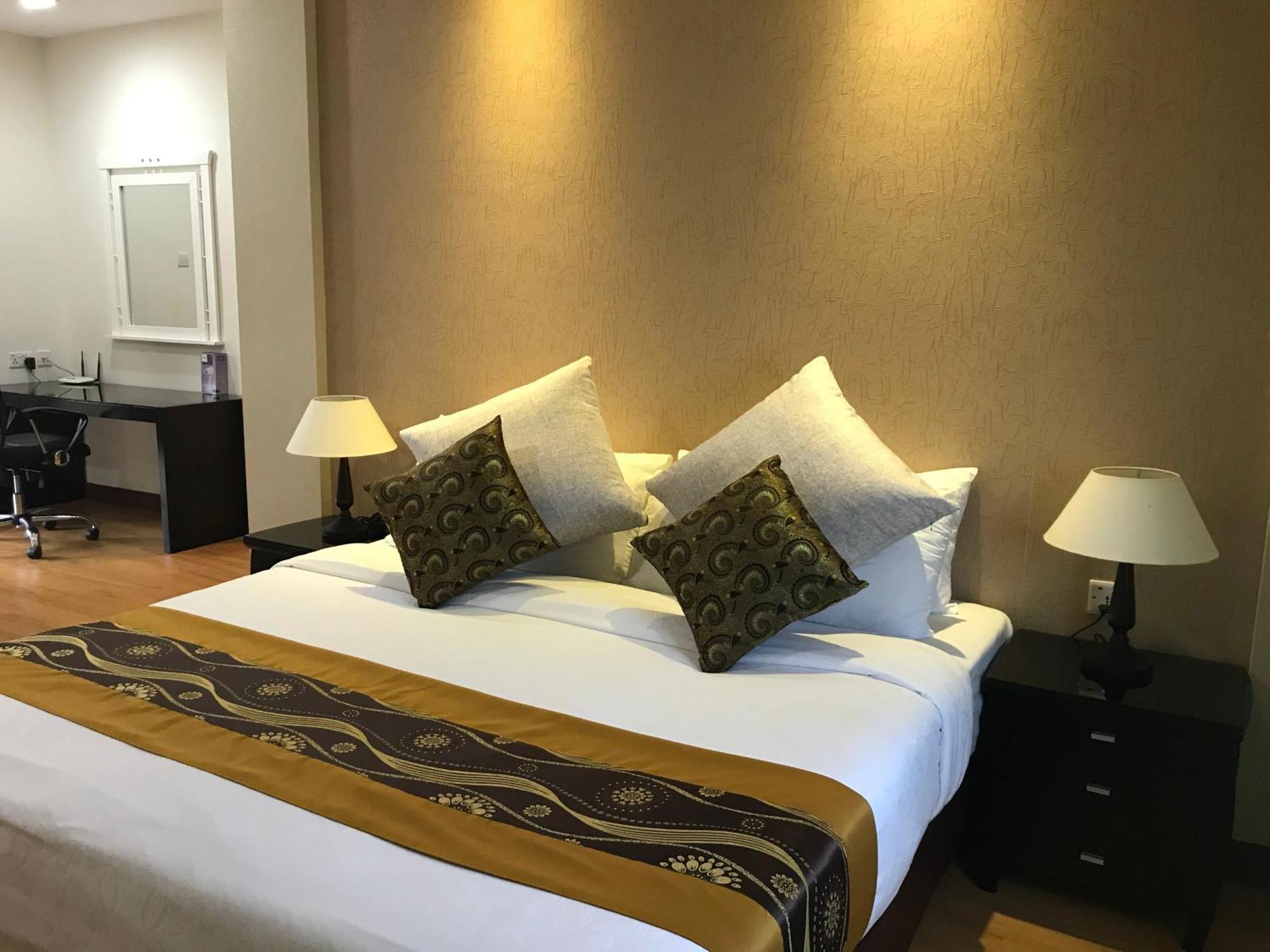 Rimbun Suites & Residences Bandar Seri Begawan Luaran gambar